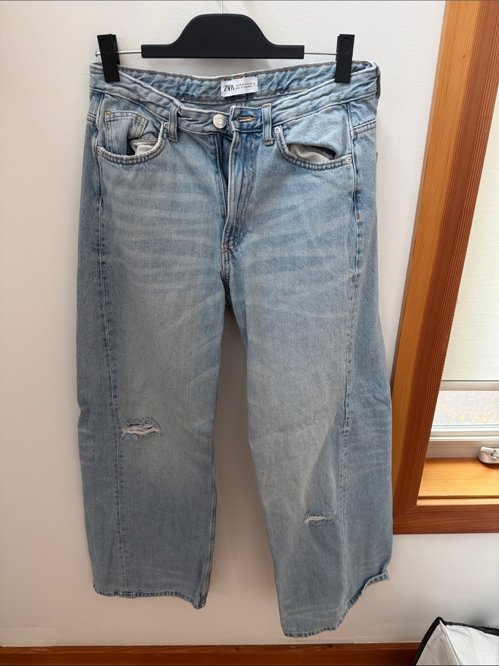 Zara Light Blue Relaxed Straight Leg Jeans